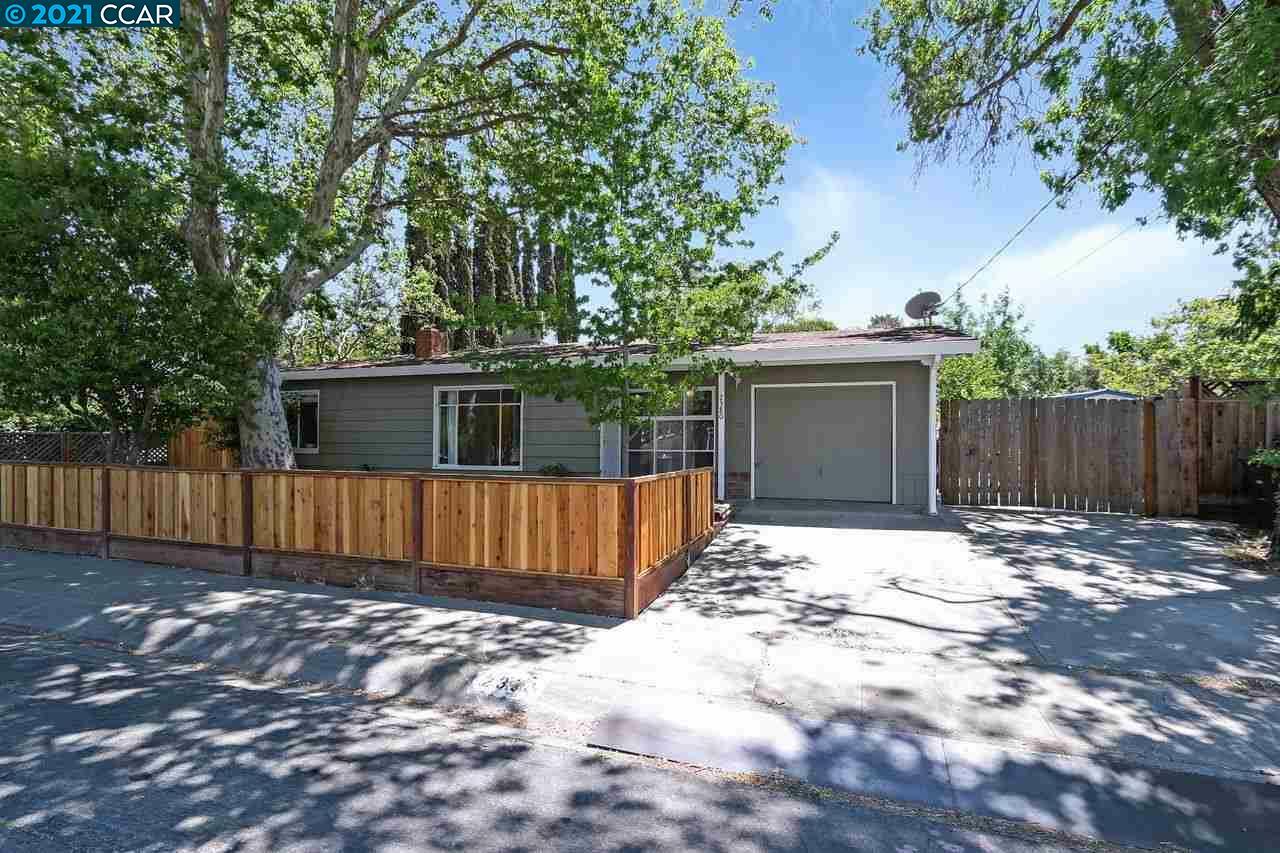 Property Photo:  2380 Sunshine Dr  CA 94520-3629 