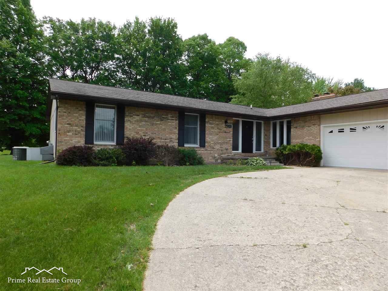 Property Photo:  1211 Chatterton  MI 48624 