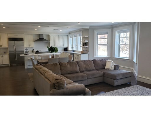 Property Photo: 11 Alton Place 3 MA 02446
