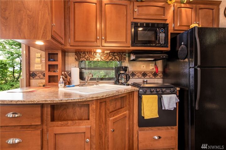 Property Photo: 52843 Rebel Wy WA 98283