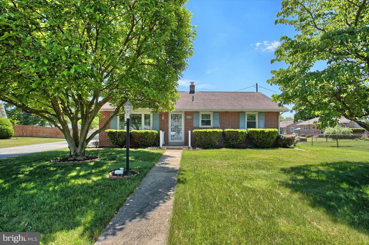 Property Photo: 586 G Street PA 17013