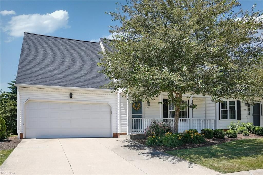 Property Photo:  4980 Bar Harbor Lane  OH 44224 