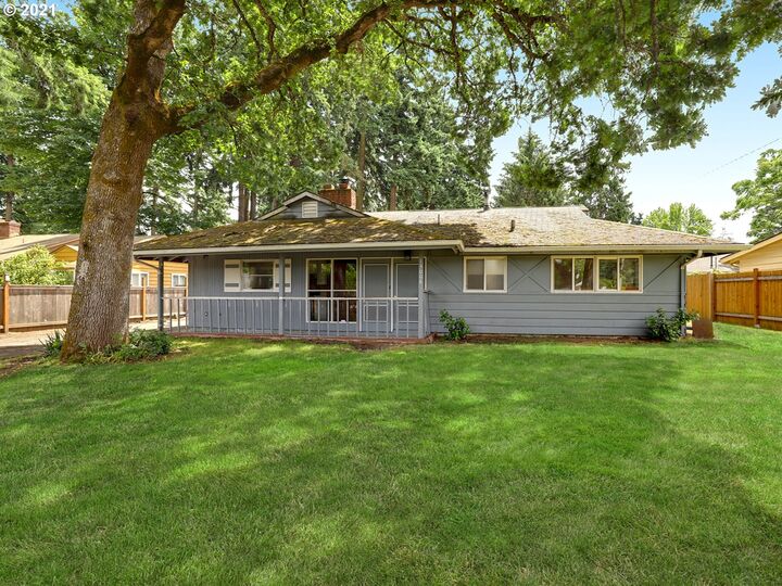 13008 NE Hancock St  Portland OR 97230 photo