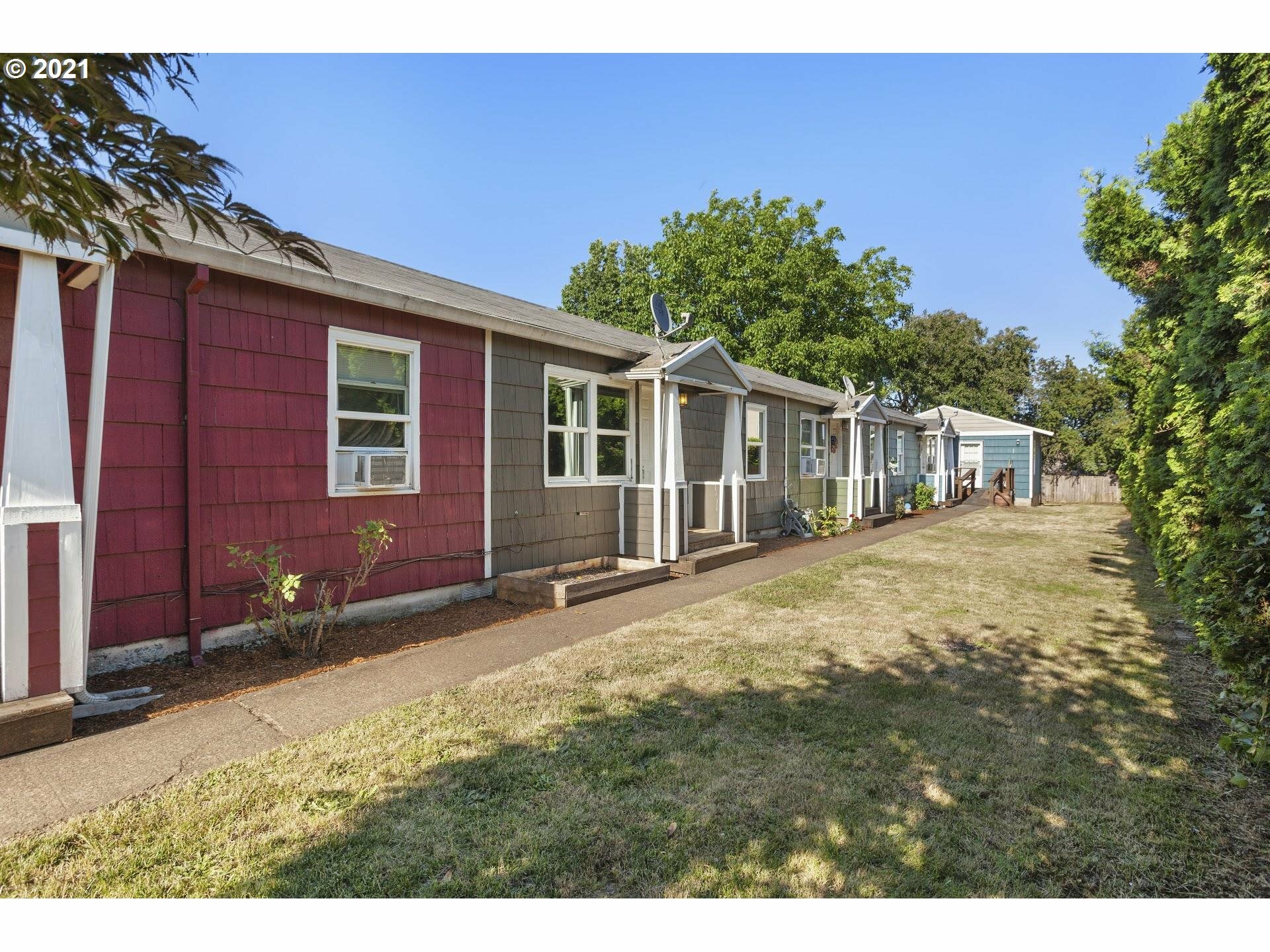 Property Photo: 6200 SE 103rd Ave OR 97266