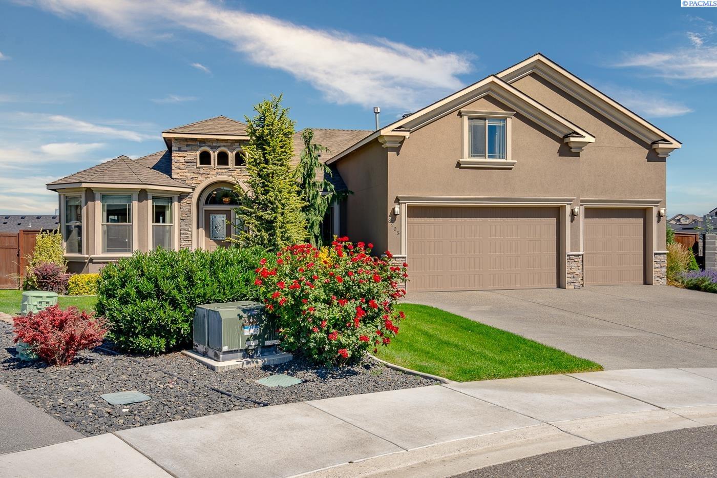 Property Photo: 3905 Equinox Court WA 99301
