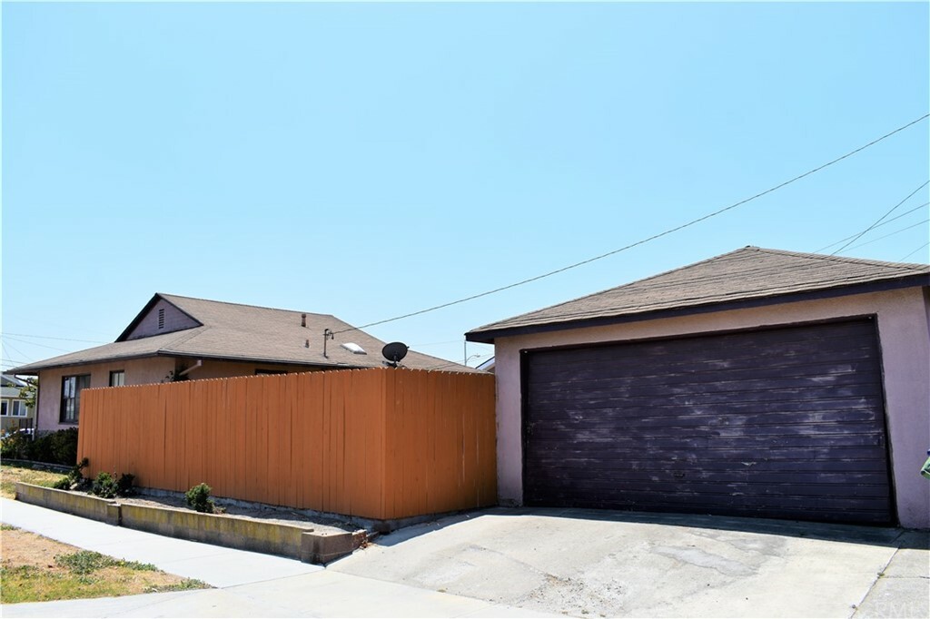 Property Photo:  15403 Florwood Avenue  CA 90260 