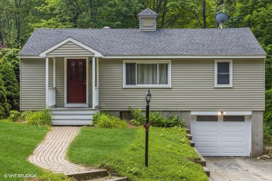 Property Photo:  254 Meadow Road  NH 03070 