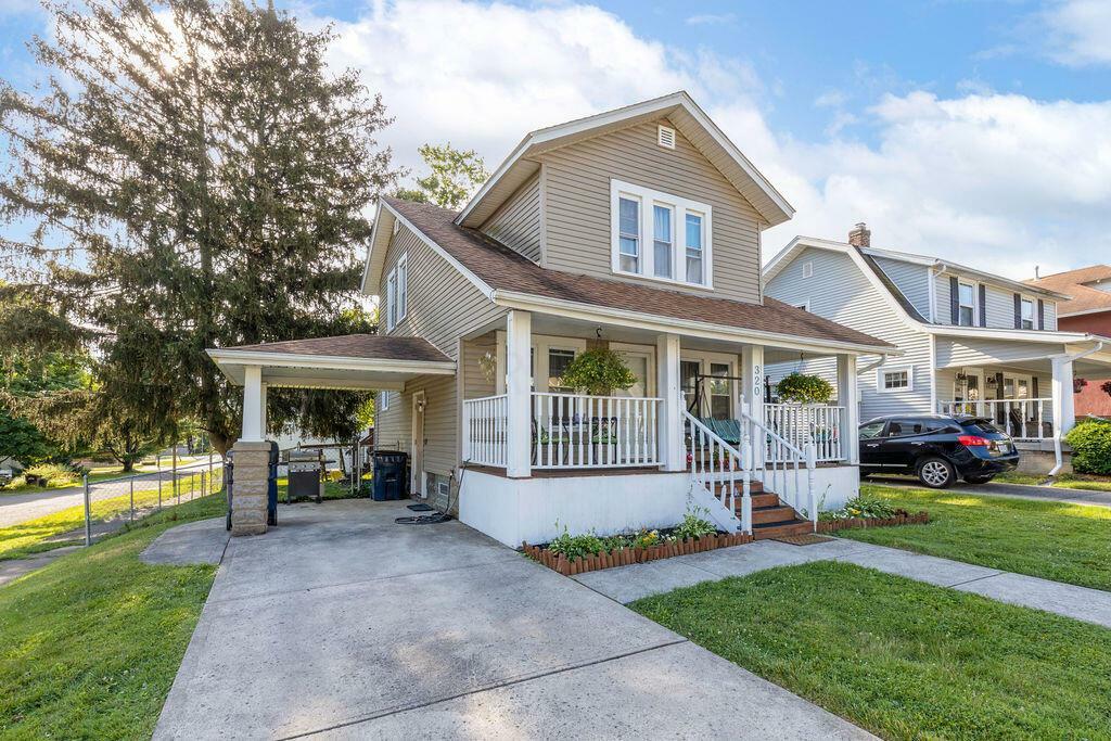 Property Photo: 320 N 11th Street OH 43055