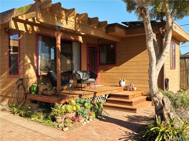 Property Photo:  1892 9th Street  CA 93402 