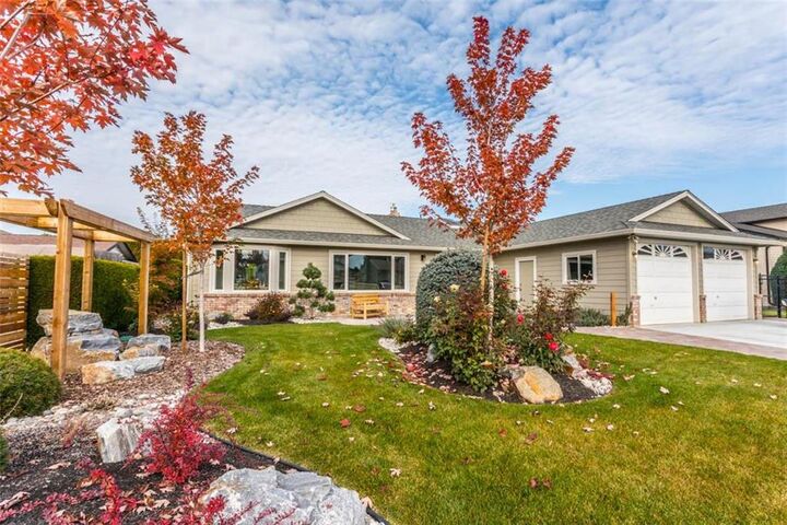 2625 Rhondda Crescent  Kelowna BC V1Y 8S9 photo