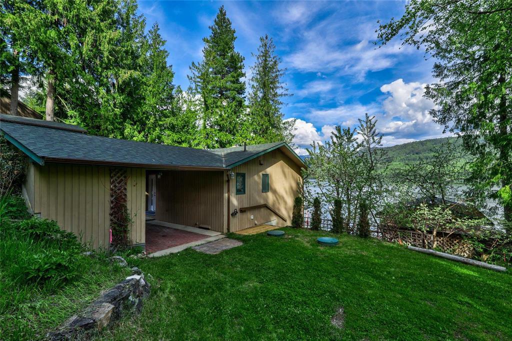 Photo de la propriété:  2834 Fern Glen Road  BC V0E 1M9 