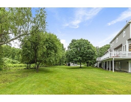 Property Photo:  15 Devonshire Place  MA 01810 