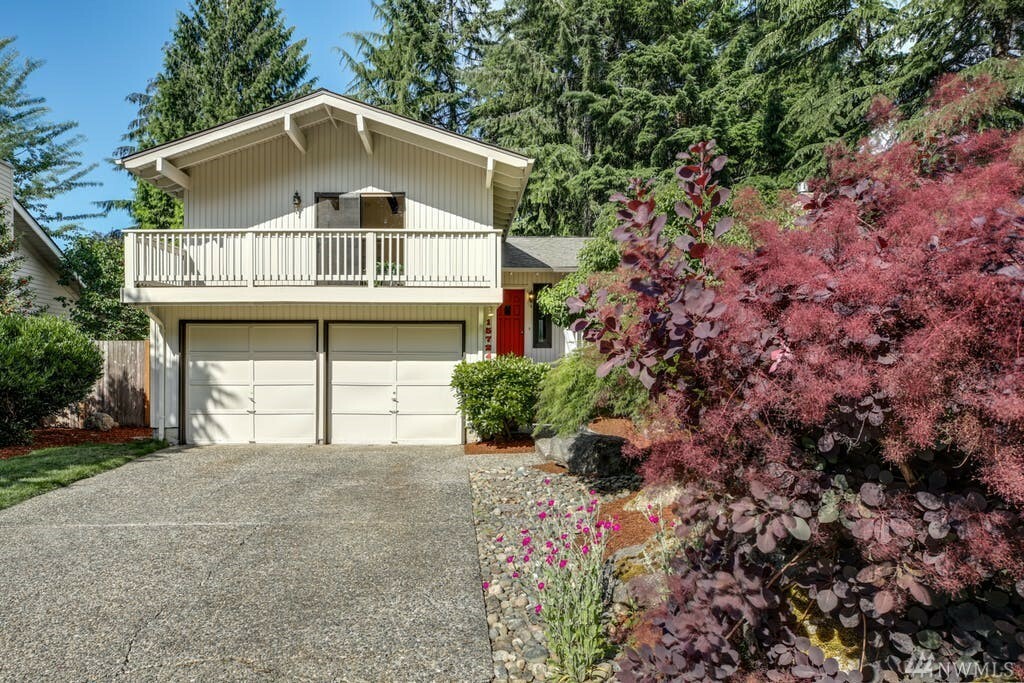 Property Photo:  15724 SE 46th Wy  WA 98006 