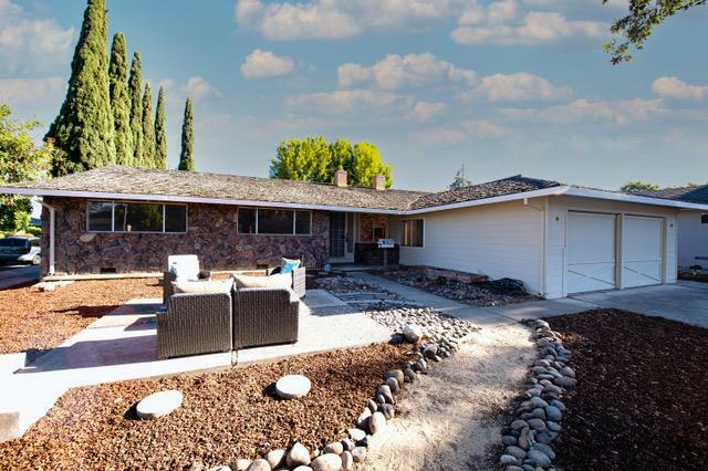 Property Photo:  820 Cathedral Drive  CA 94087 