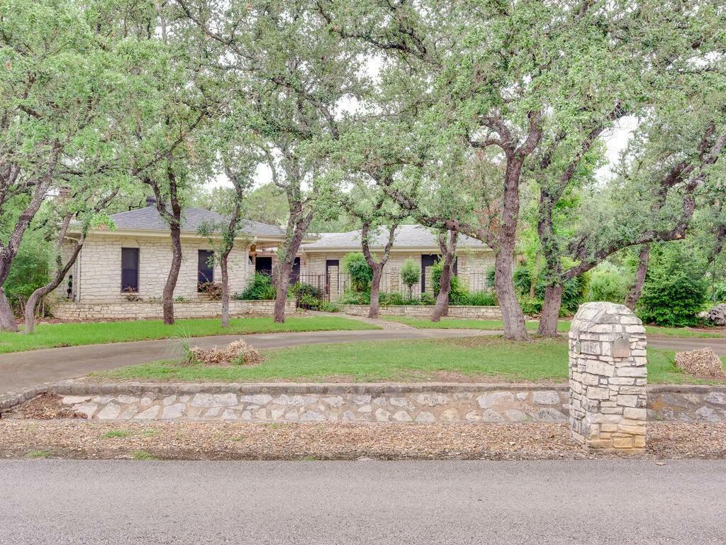 Property Photo:  404 Duck Lake Drive  TX 78734 