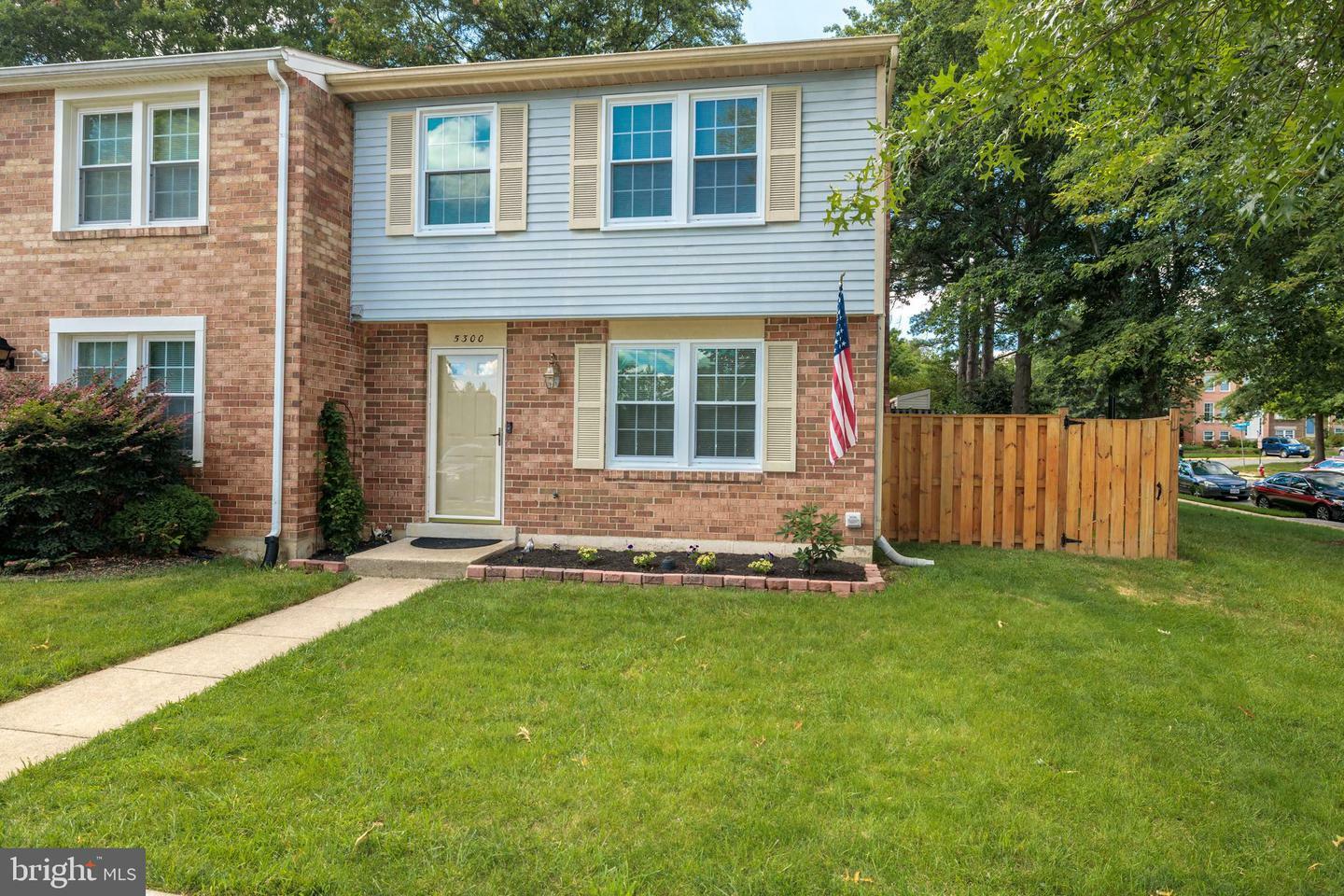Property Photo: 5300 Larochelle Court VA 22315
