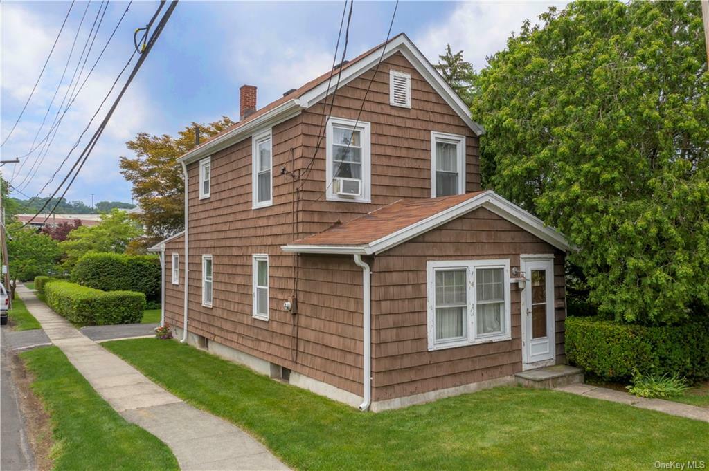 Property Photo:  25 Harwood Avenue  NY 10603 