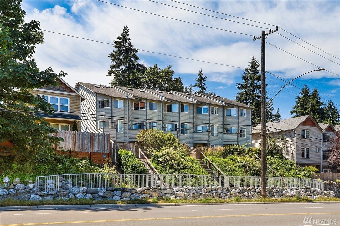 Property Photo: 13711 Greenwood Ave N WA 98133