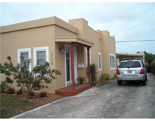 Property Photo:  5705 Garden Avenue  FL 33405 