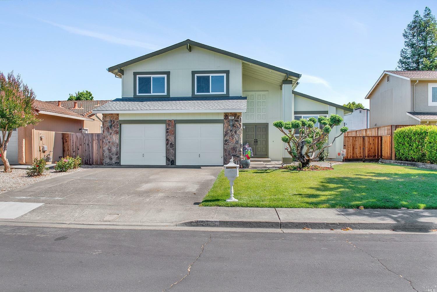 Property Photo:  245 Firethorn Drive  CA 94928 
