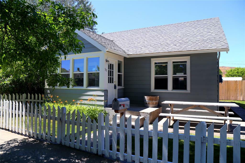 Property Photo: 515 E Callender Street MT 59047