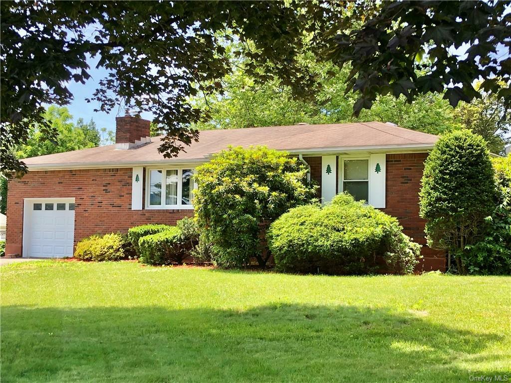Property Photo: 21 Willow Parkway NY 12553
