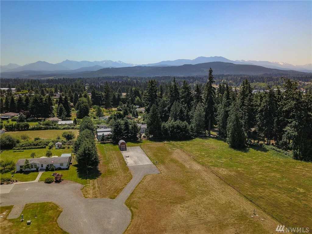 Property Photo:  202 Klahn Country Rd  WA 98382 