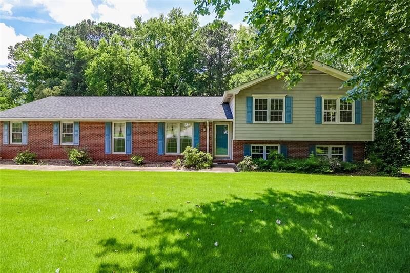 Property Photo:  453 Villa Drive  GA 30047 