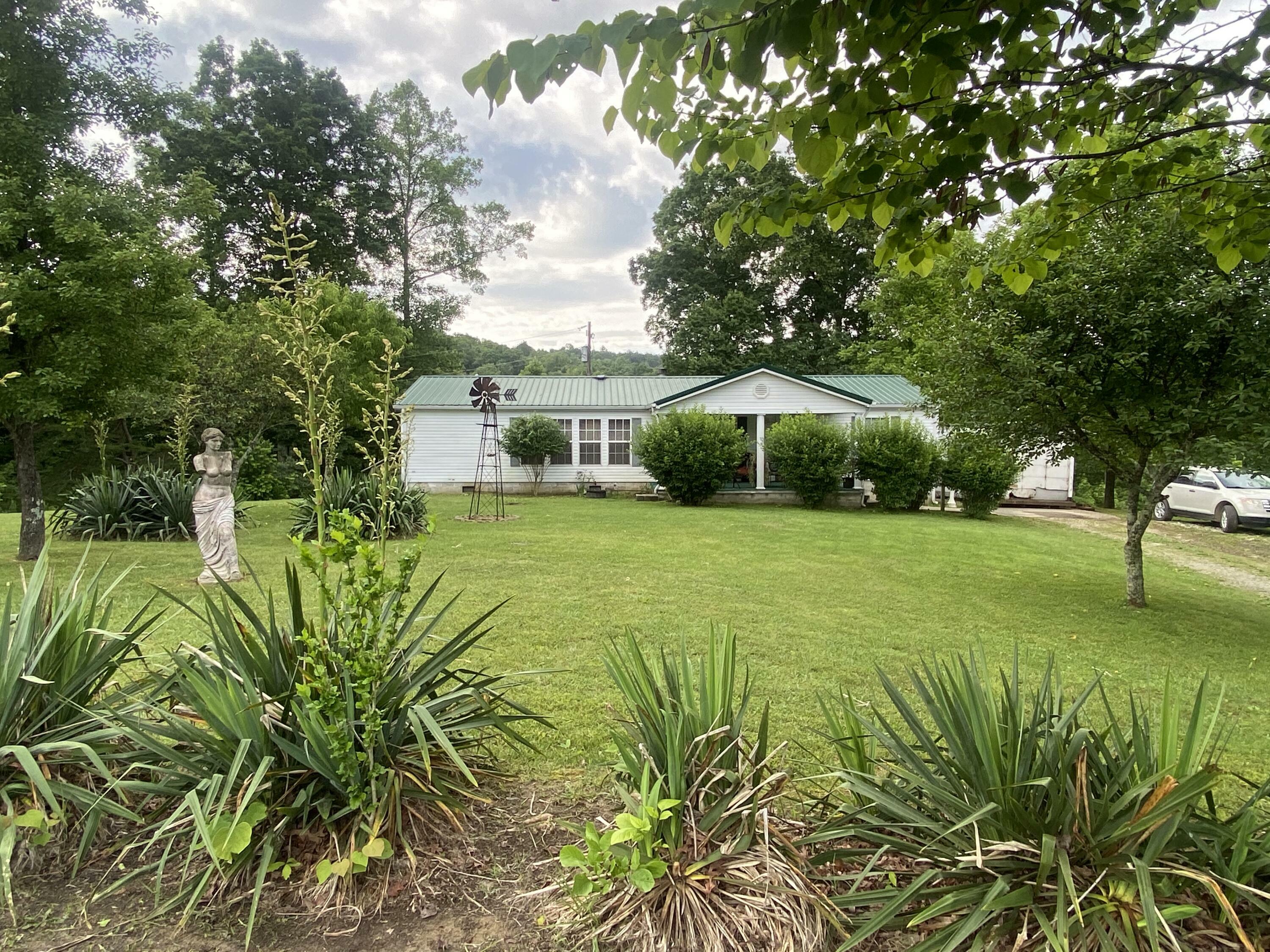 Property Photo:  212 Jackson Subdivision Road  KY 40769 