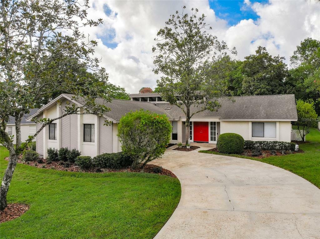 Property Photo:  201 E Hornbeam Drive  FL 32779 