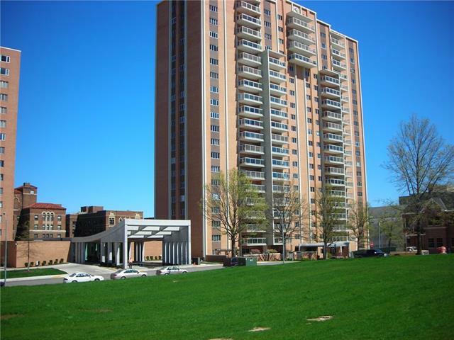 Property Photo: 121 W 48th Street #605 N/A MO 64112