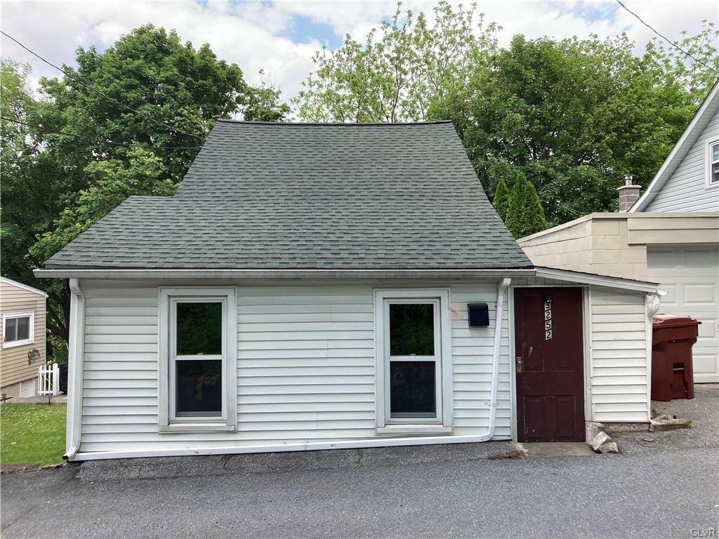 Property Photo:  3252 Quarry  PA 18052 