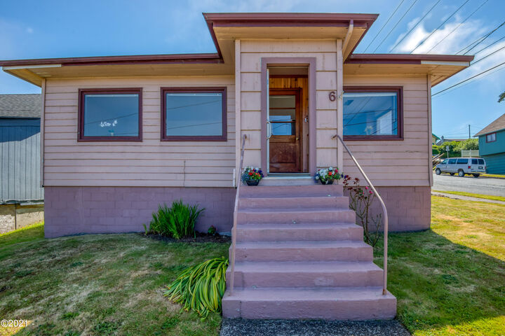 6 NW Brook Street  Newport OR 97365 photo