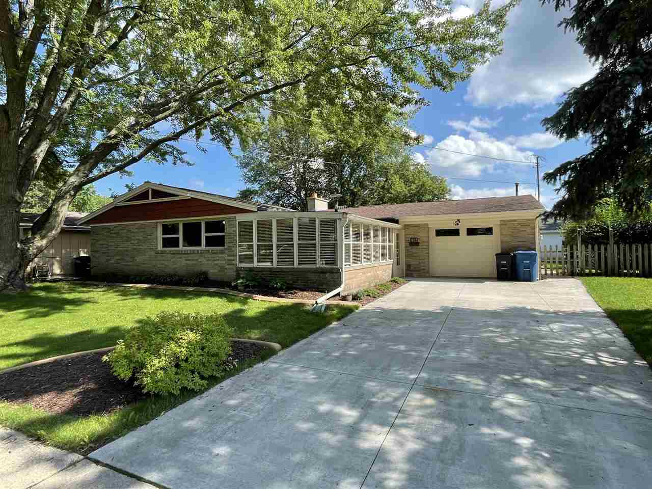 Property Photo:  1219 Graham Avenue  WI 54902-2616 