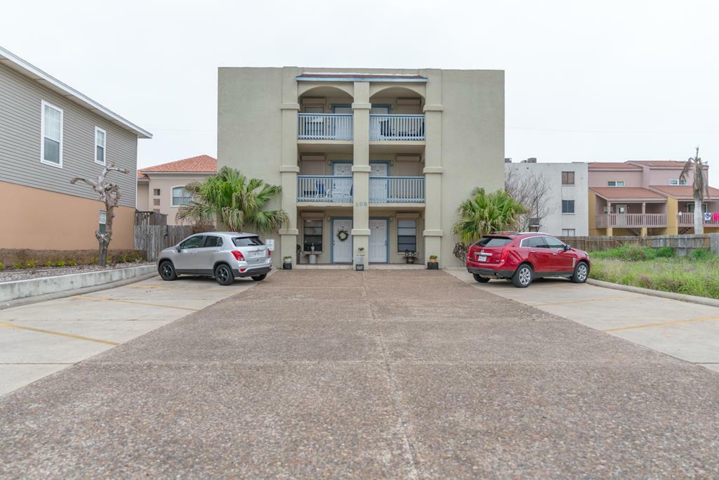 Property Photo: 108 E Oleander St. 102 TX 78597