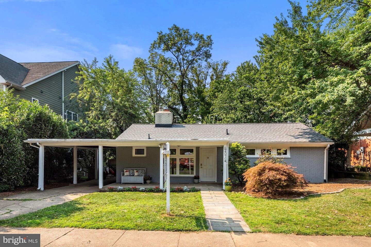 Property Photo:  5874 1st Street N  VA 22203 