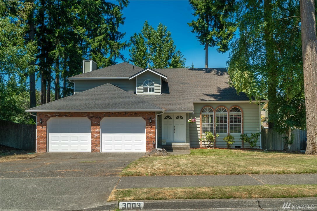 Property Photo:  3003 31st Ave SE  WA 98374 