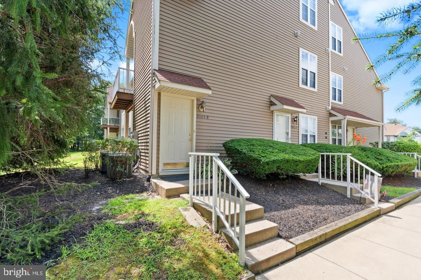 Property Photo:  3504 Ramsbury Court B  NJ 08054 
