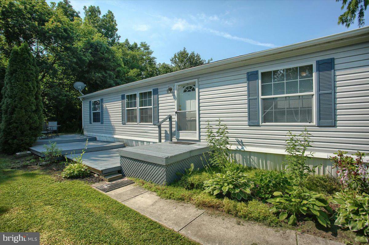 Property Photo: 258 Beechwood Drive PA 17019