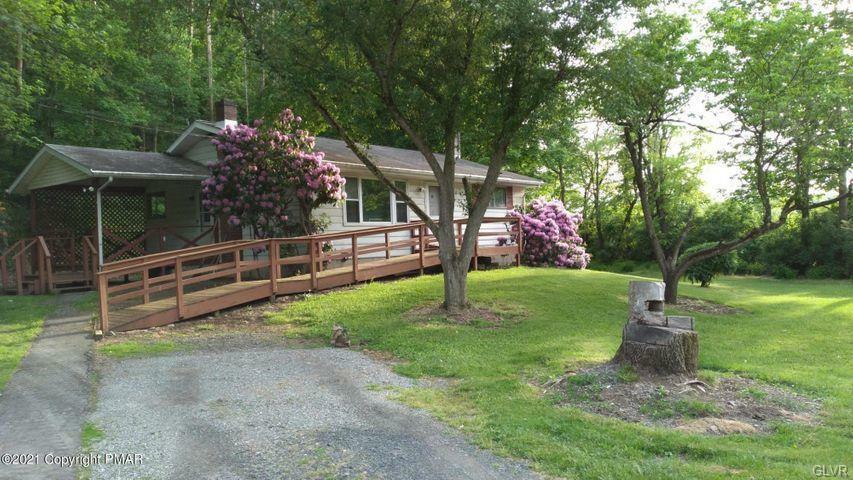 Property Photo: 112 Garden Grove Lane PA 18058