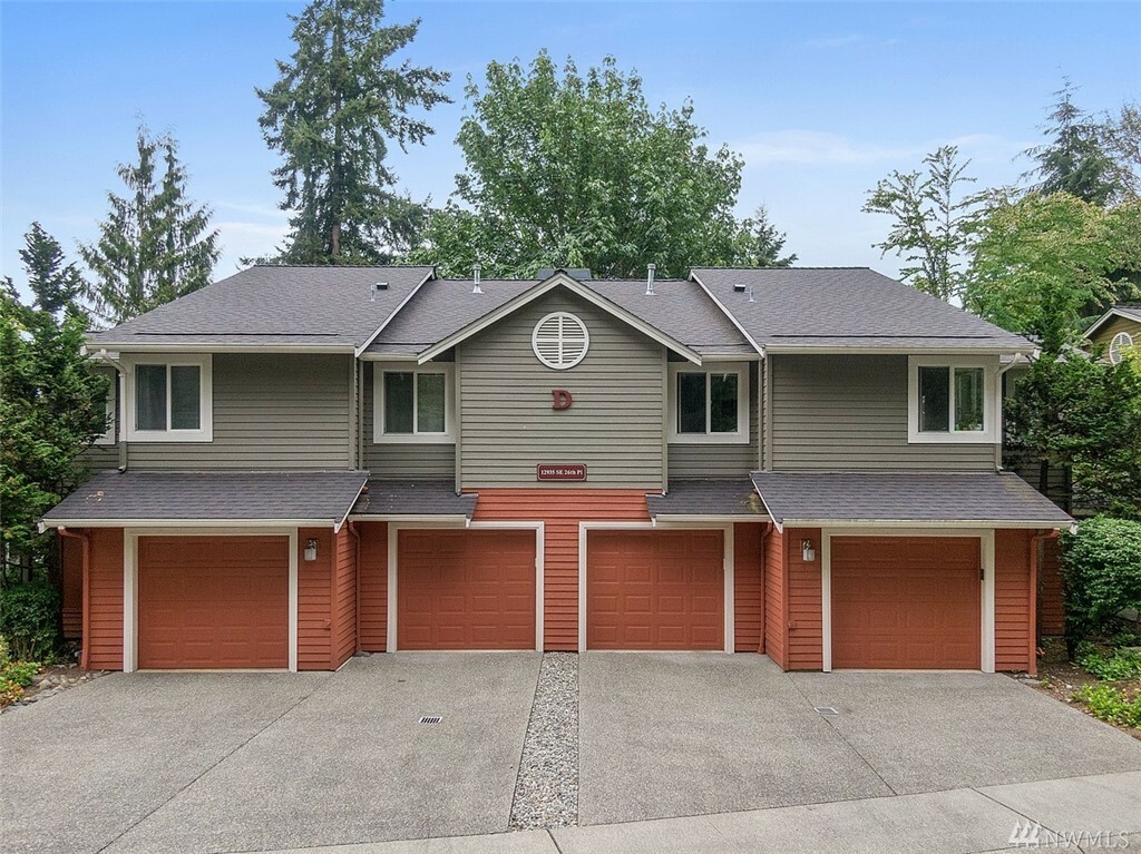 Property Photo:  12935 SE 26th Place D1  WA 98005 