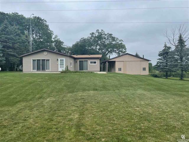 Property Photo: 4160 W Grand River MI 48867