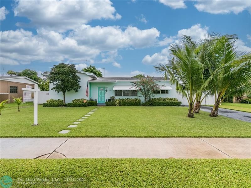 Property Photo: 19725 NW 12th Ct FL 33169