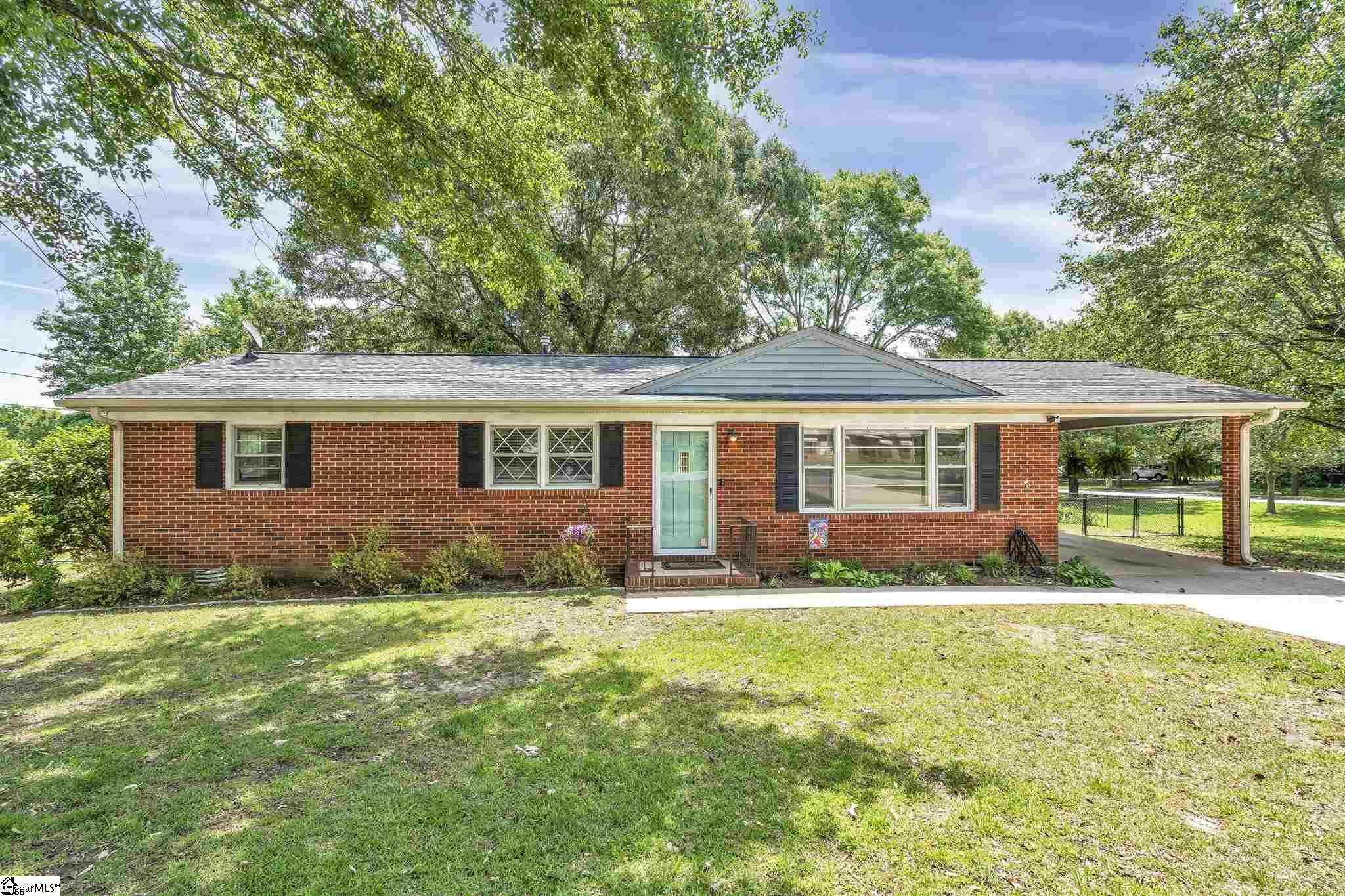 Property Photo:  202 Vine Hill Road  SC 29607 