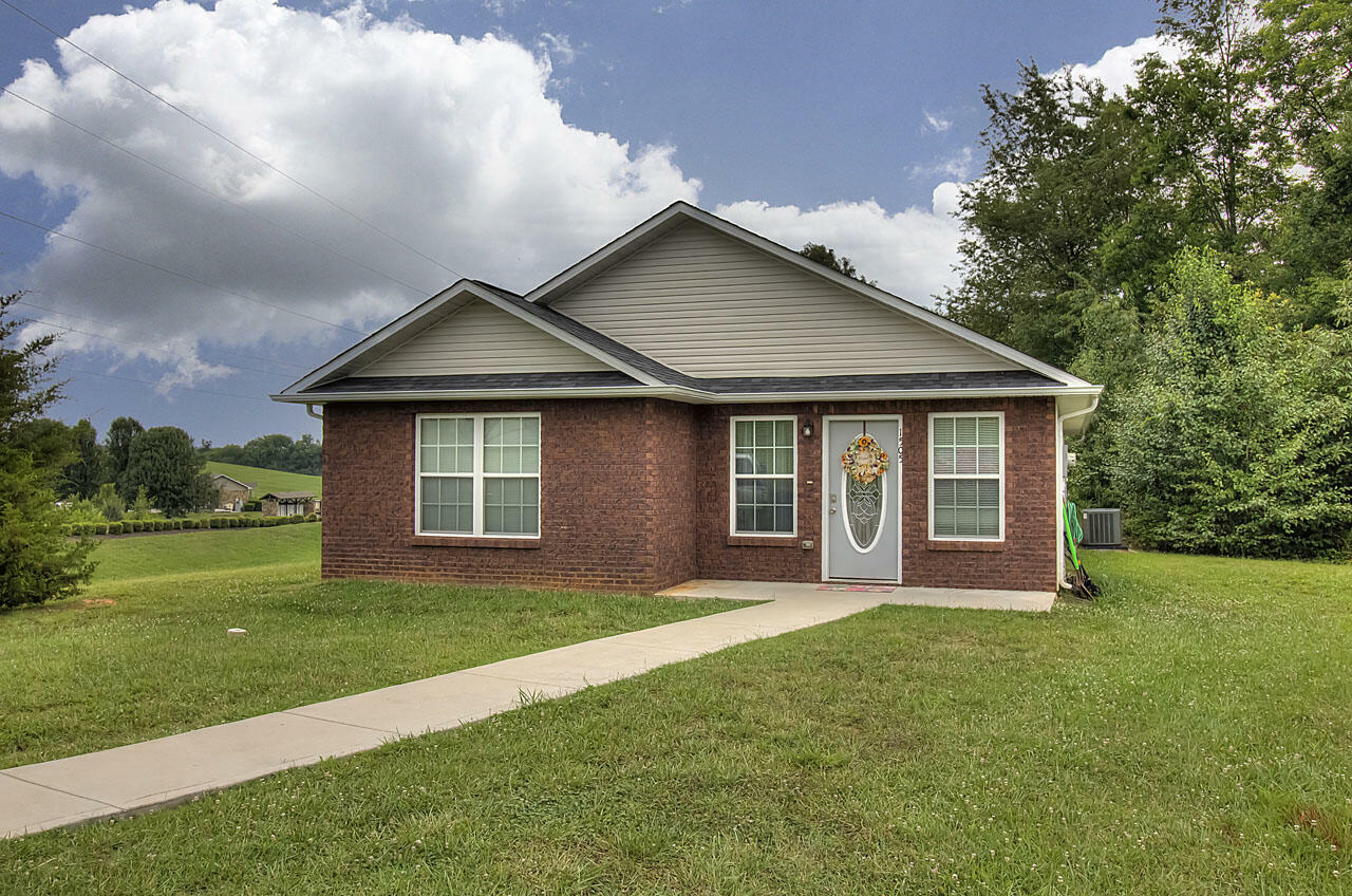 Property Photo: 1505 Patricia Holt Blvd TN 37862