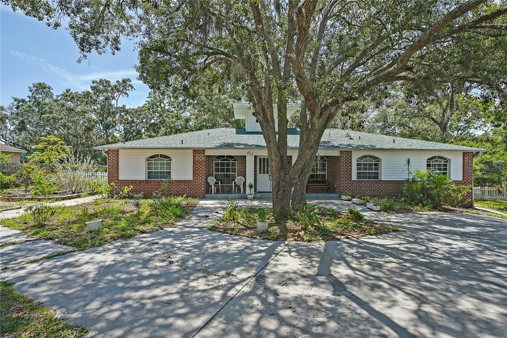 Property Photo:  18707 East Road  FL 34667 