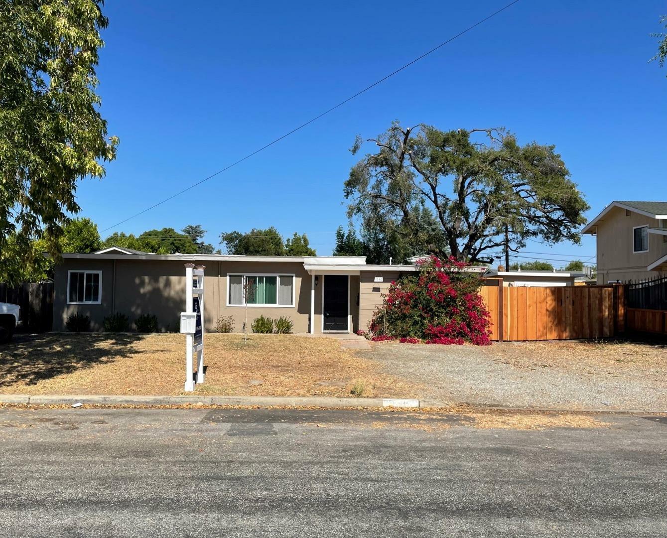 Property Photo:  1346 Rosalia Avenue  CA 95130 