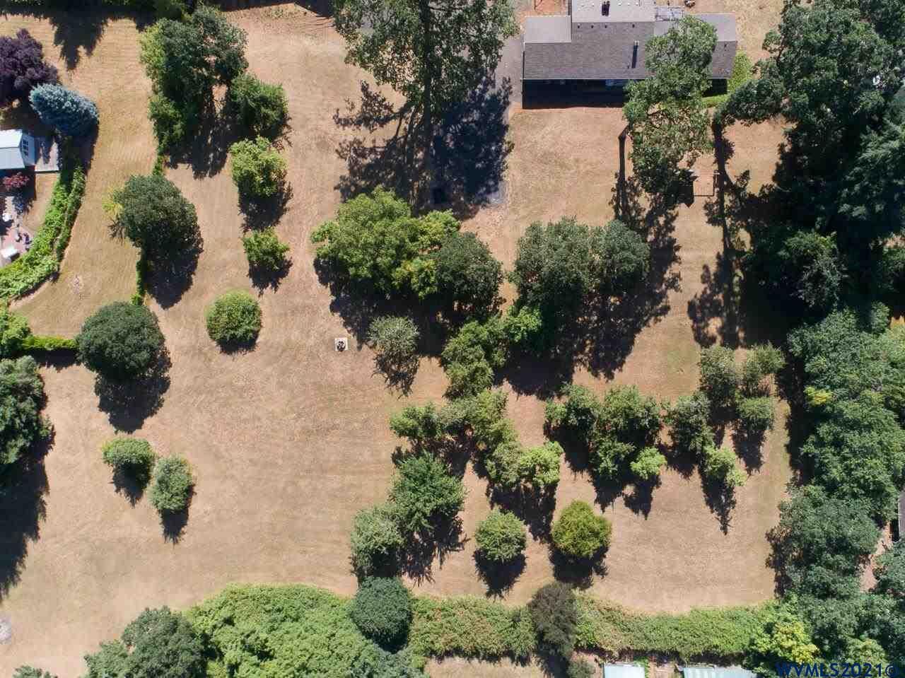 Property Photo: 458 N 10th (Adjacent To) St OR 97370