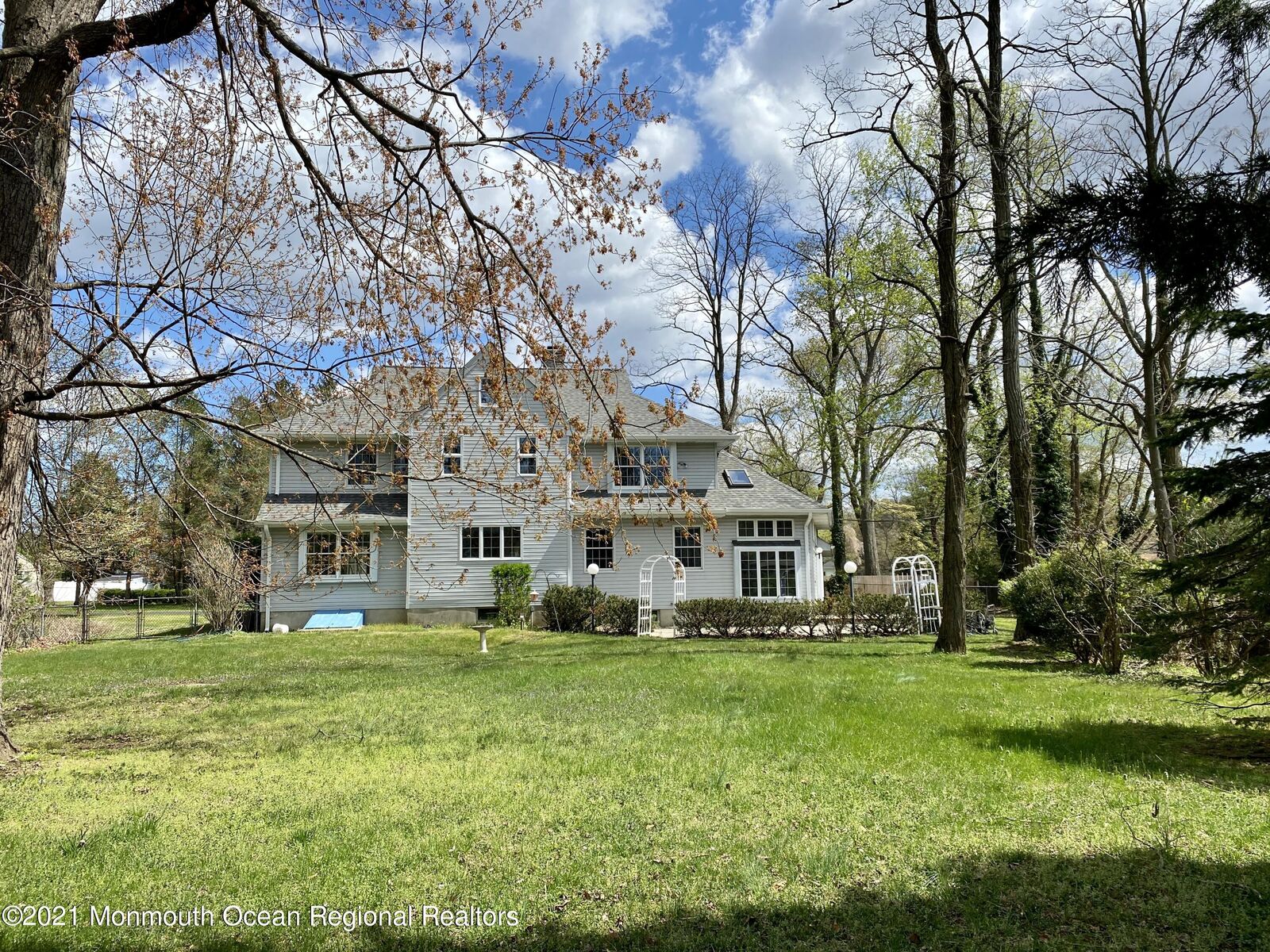 Property Photo:  20 Rose Street  NJ 07738 