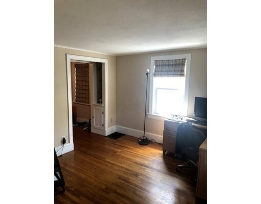 Property Photo: 9 Allen Pl MA 01906